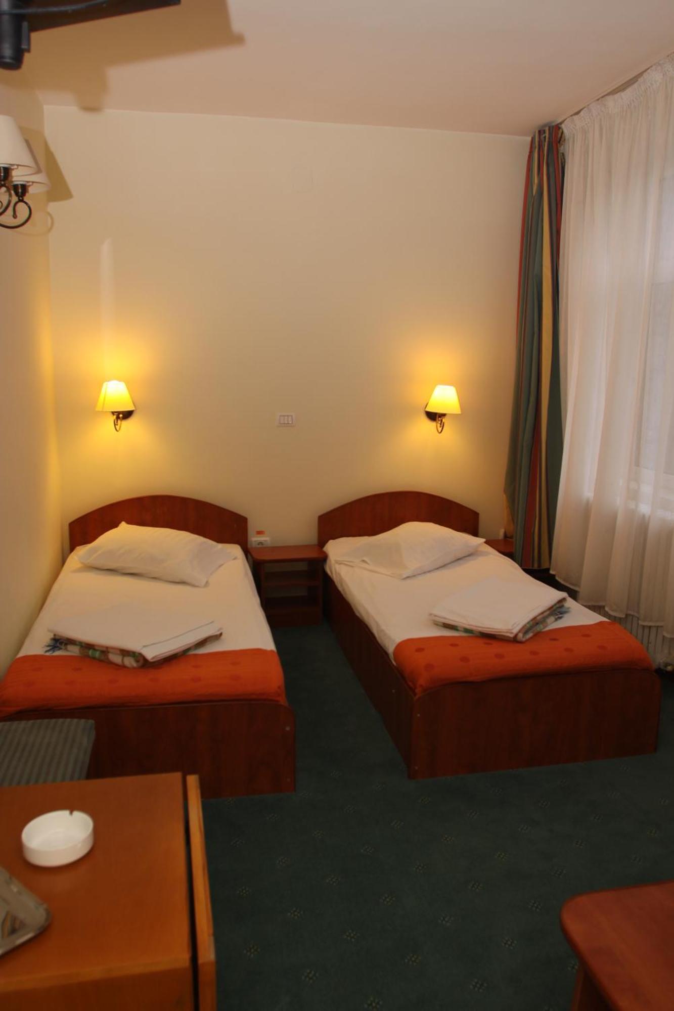 Hotel Bucegi Portile Regatului Paraul Rece Habitación foto