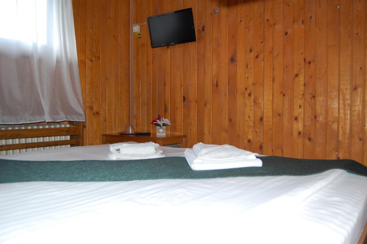 Hotel Bucegi Portile Regatului Paraul Rece Exterior foto